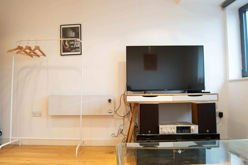 Фото Bright 1 Bed Flat in Bermondsey