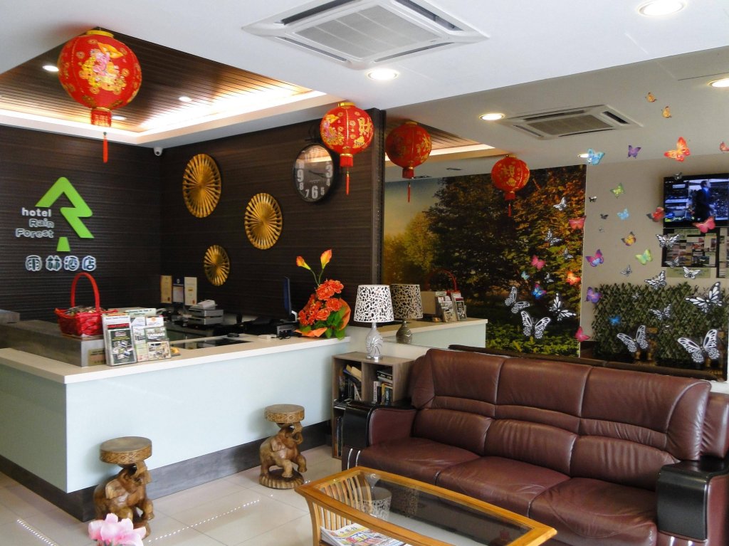 Фото Oyo 476 Rain Forest Hotel