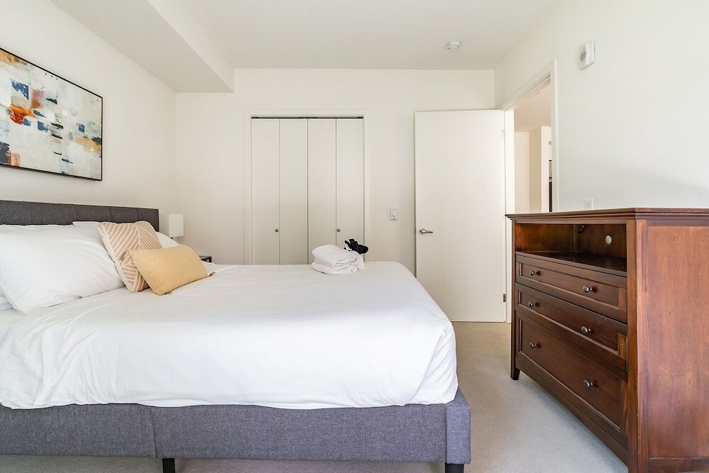 Фото Sophari Mercer Island Apartments