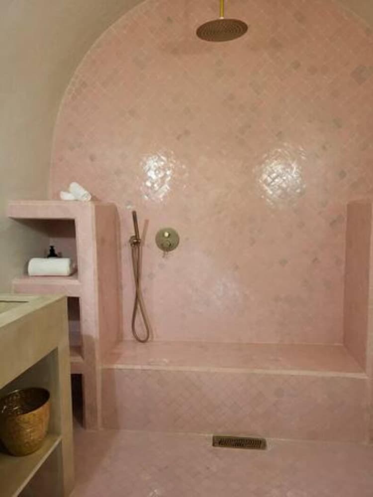 Фото Riad LallaBaya