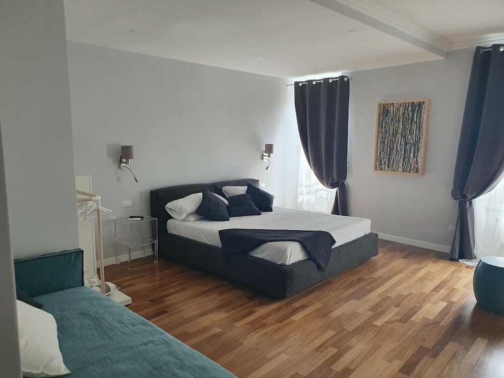 Фото Delsi Inn Piazza di Spagna 32