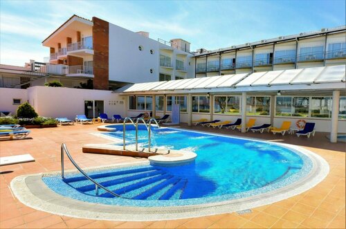 Внешний вид отеля Hotel Port-Bo в Палафружели, фото 1