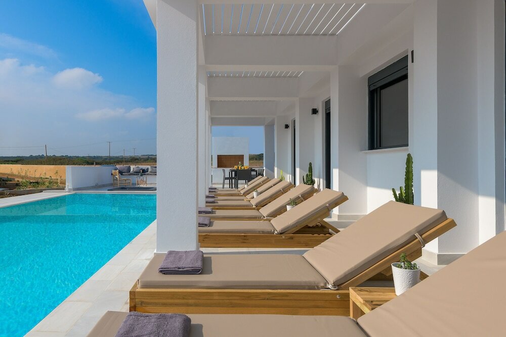 Фото Seawater Villa