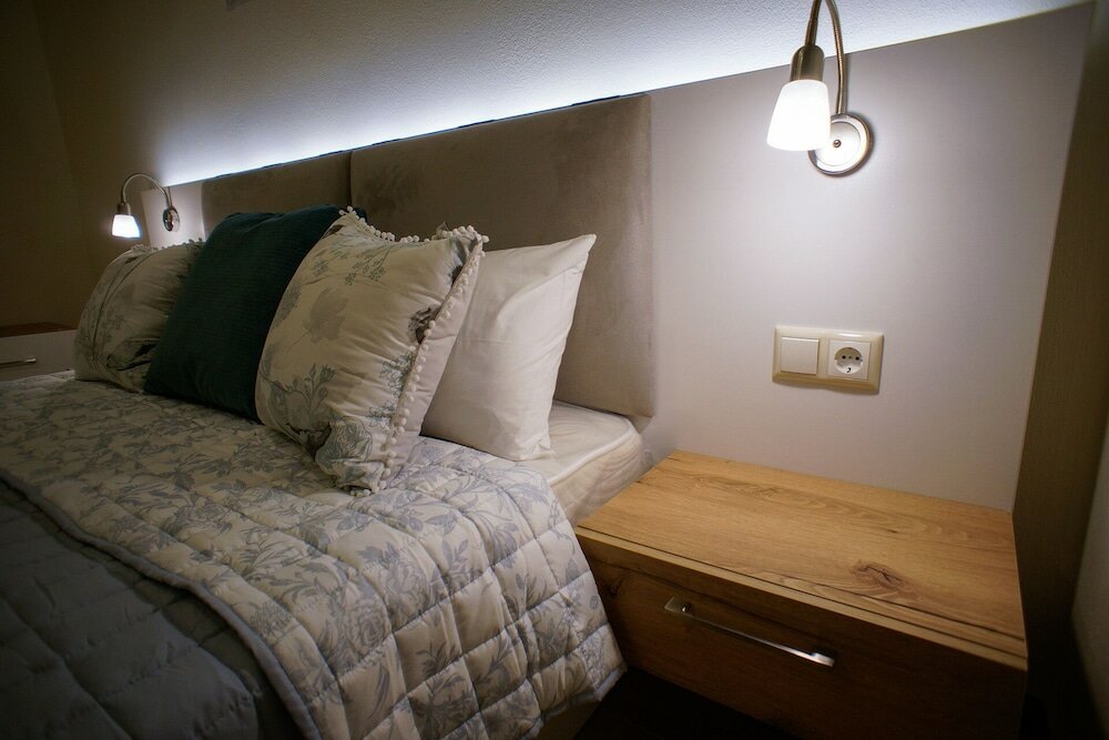 Фото Sandika Apartments