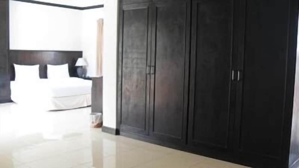 Фото Kamala Phuyai Resort