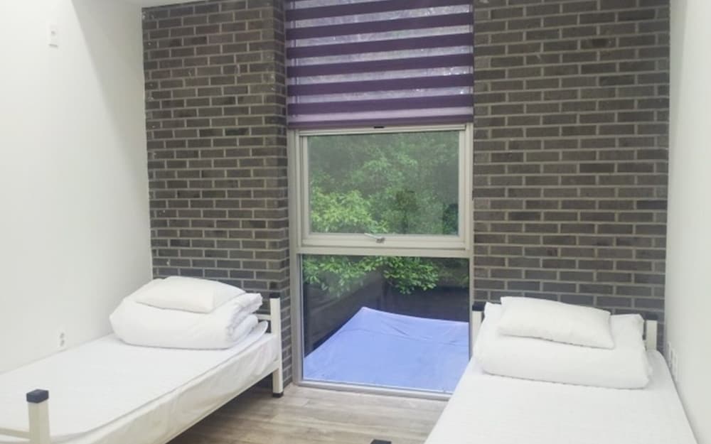 Фото Jeju Neopbille Guest House