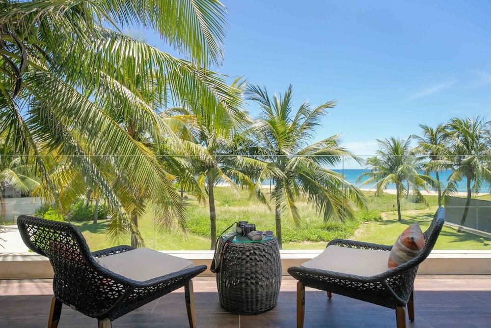 Фото The Ocean Suites