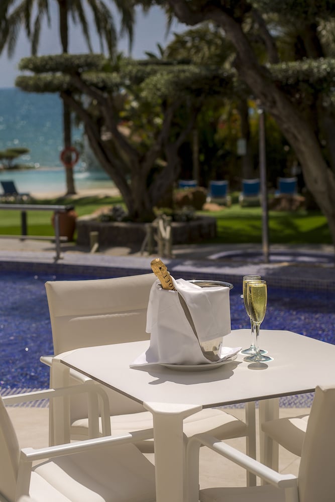 Фото Gran Hotel Las Fuentes de Fantasía Hoteles