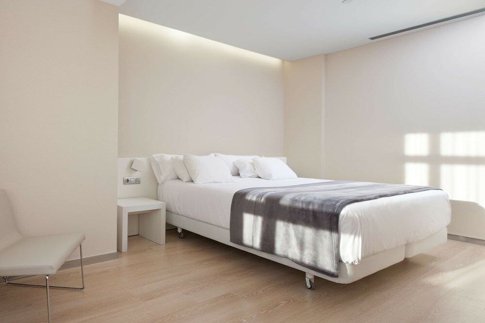 Фото Nh Castellón Mindoro Hotel