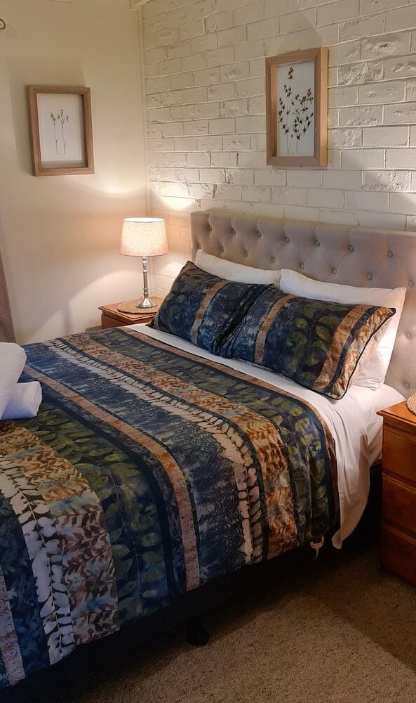 Фото Halls Haven Holiday Units