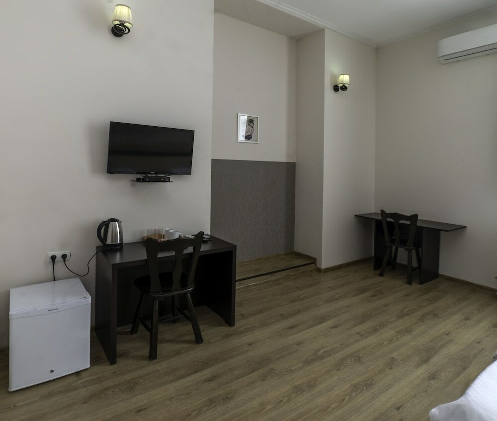 Фото 146405643499