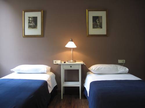 Фото Hostal Lk Barcelona
