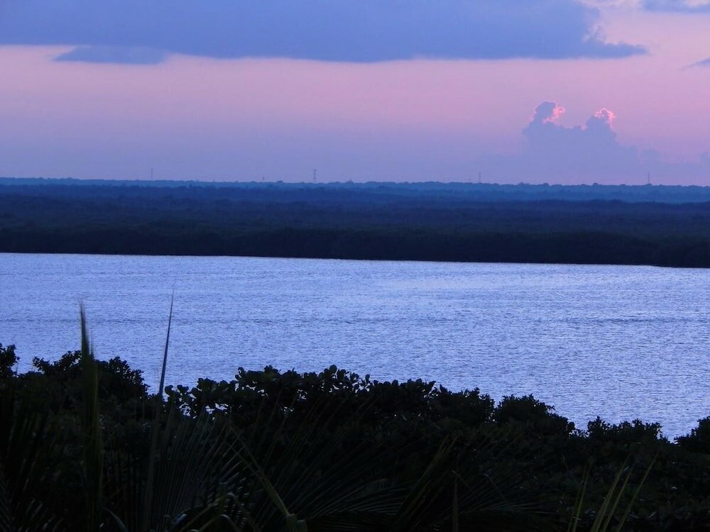 Фото Solymar Cancun Condos