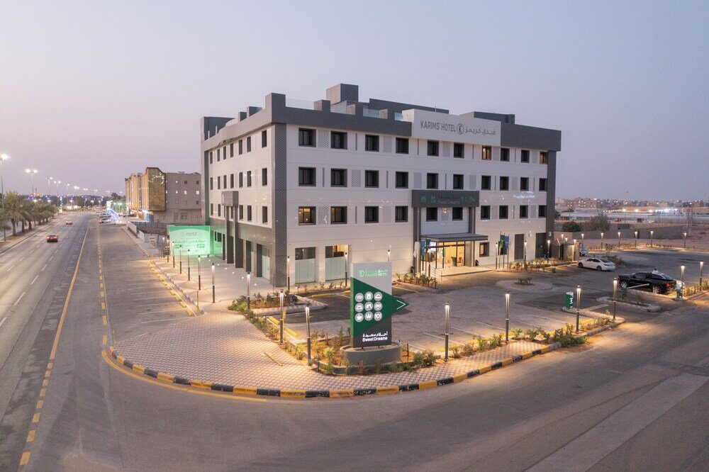 Фото Karims Hotel