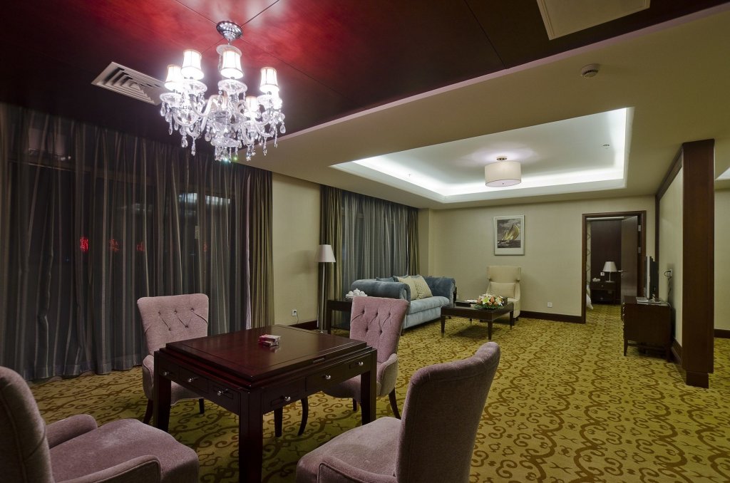 Фото Jiangsu Cuipingshan Hotel