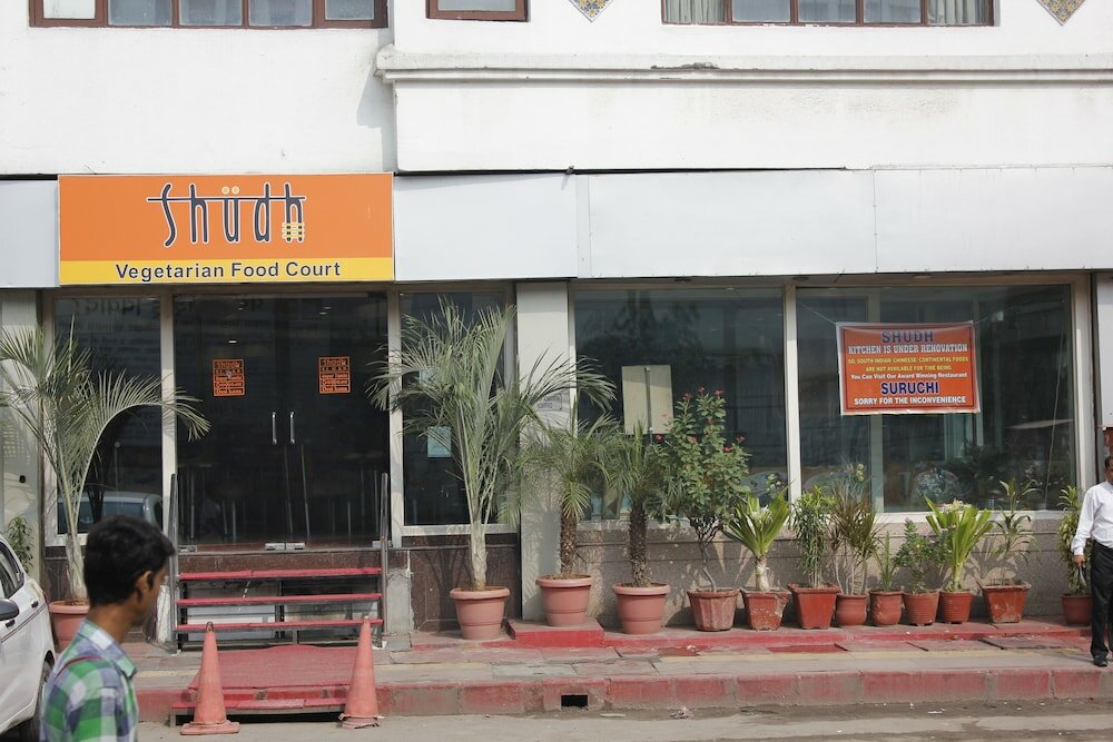 Фото Hotel Swati Deluxe