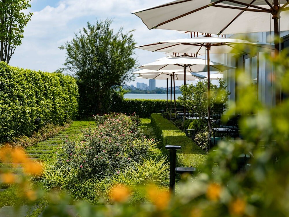 Фото Elegant Mansion 88