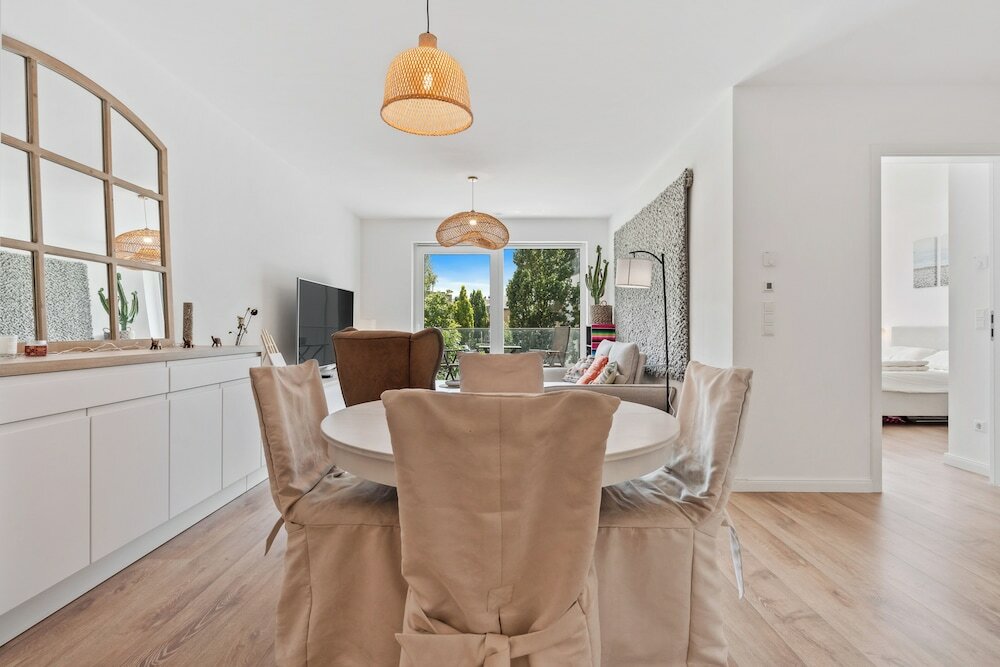 Фото Stylish Apt Bouneweg-Süd Book Now Id225