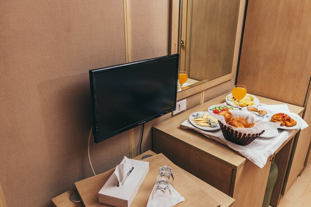 Фото Queen isis floating hotel in minya