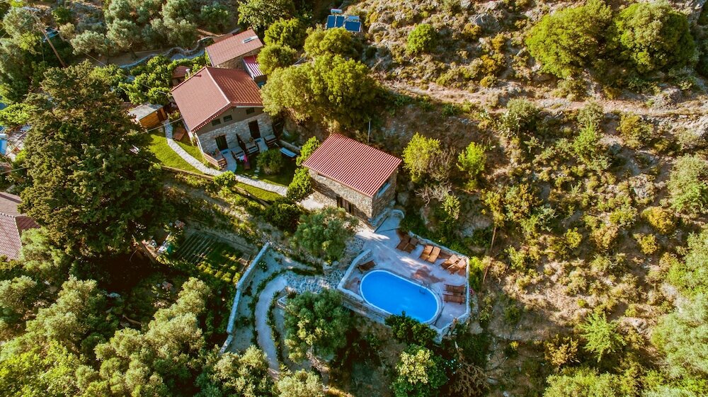 Фото Traditional Apartments Elafos