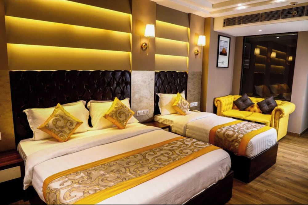 Фото Hotel Oak plaza New Delhi