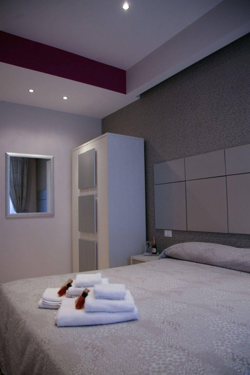 Фото Гостевой Дом Five Rooms Rome