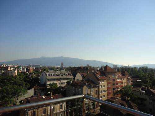 Фото Hotel Favorit