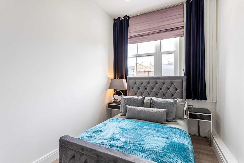 Фото Charming Chelsea Flat