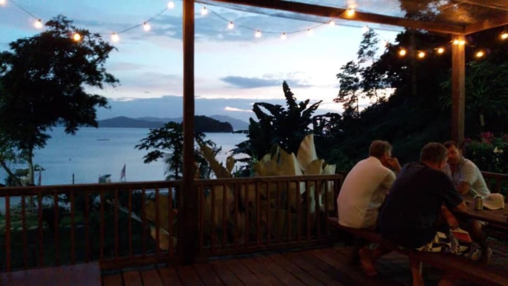 Фото Bigfin Beach Resort