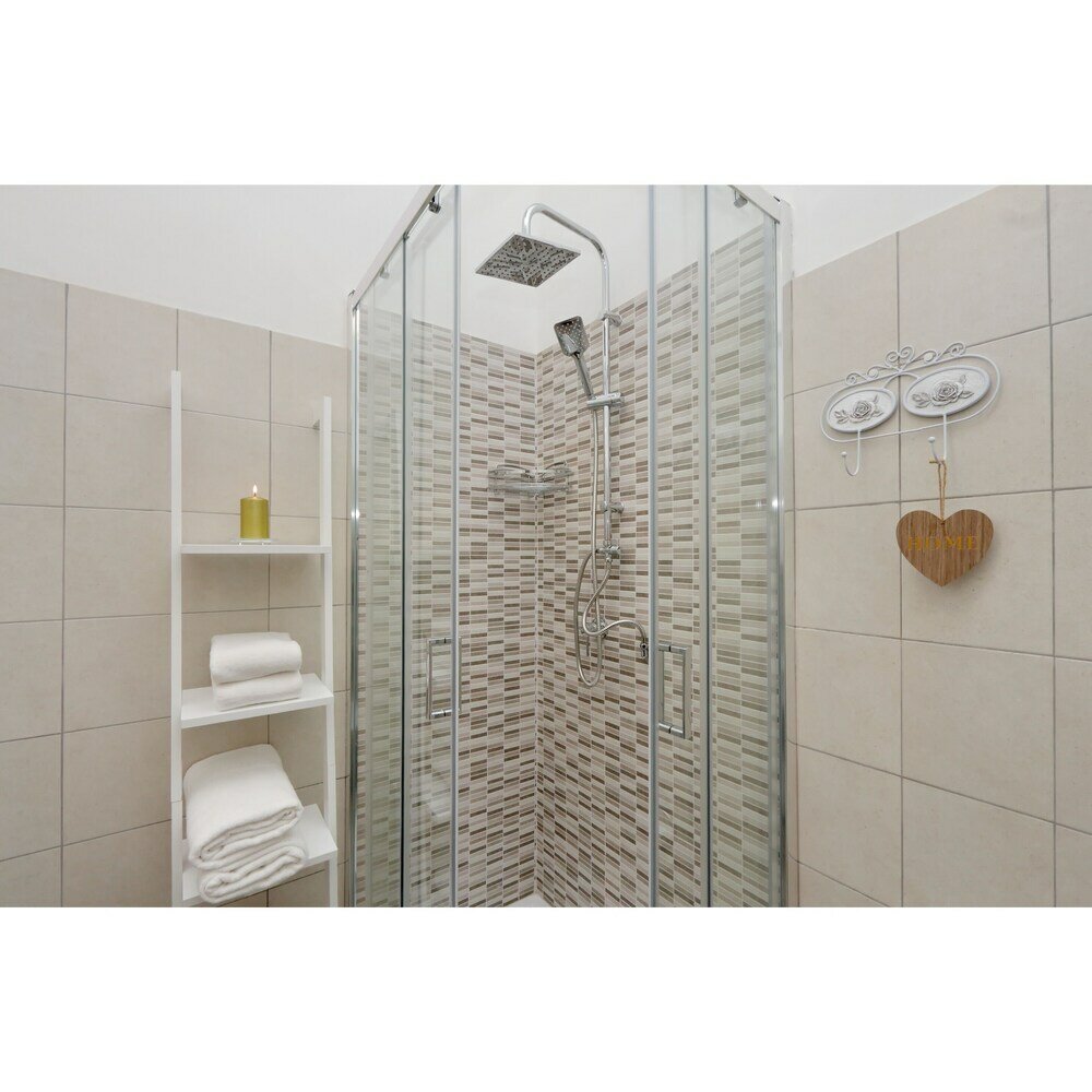 Фото Chilling Hot Tub Suite