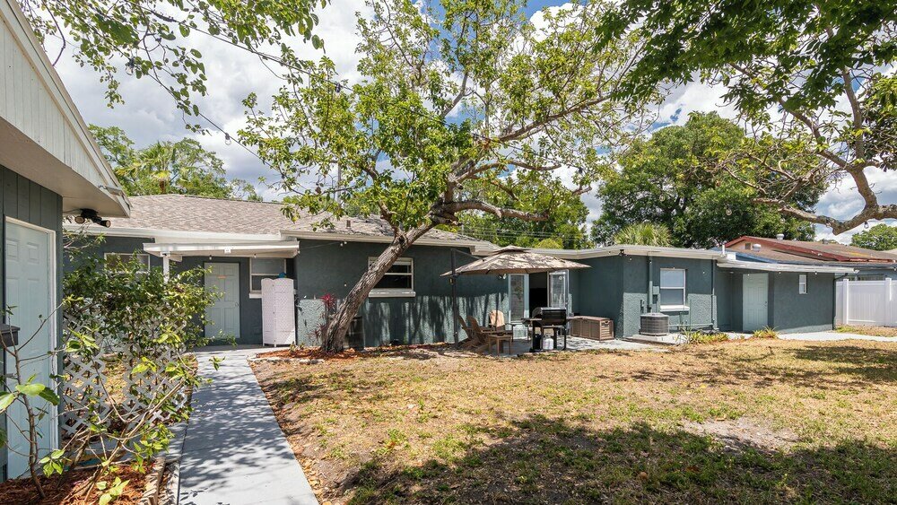 Фото Midtown Sea Esta № 1