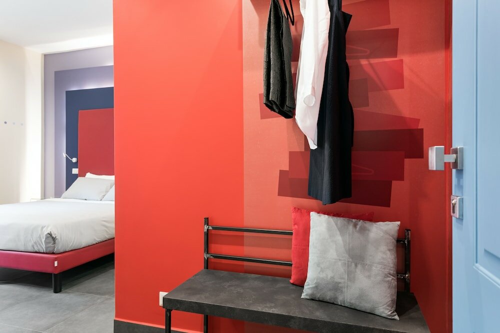 Фото Circle In The Square