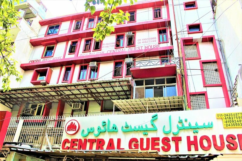 Гостиница Central Guest House в Дели