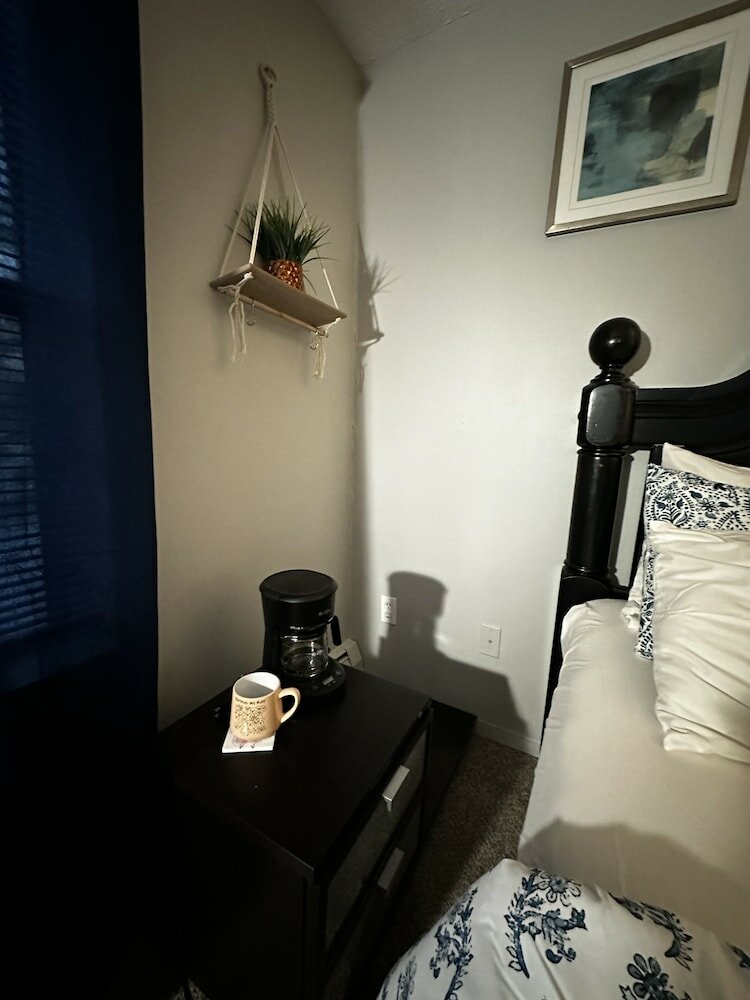 Фото 2 Br con patio por el centro comercial