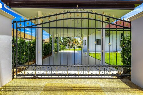 Гостиница Amazing 6 Bedroom Pool Villa Ed60