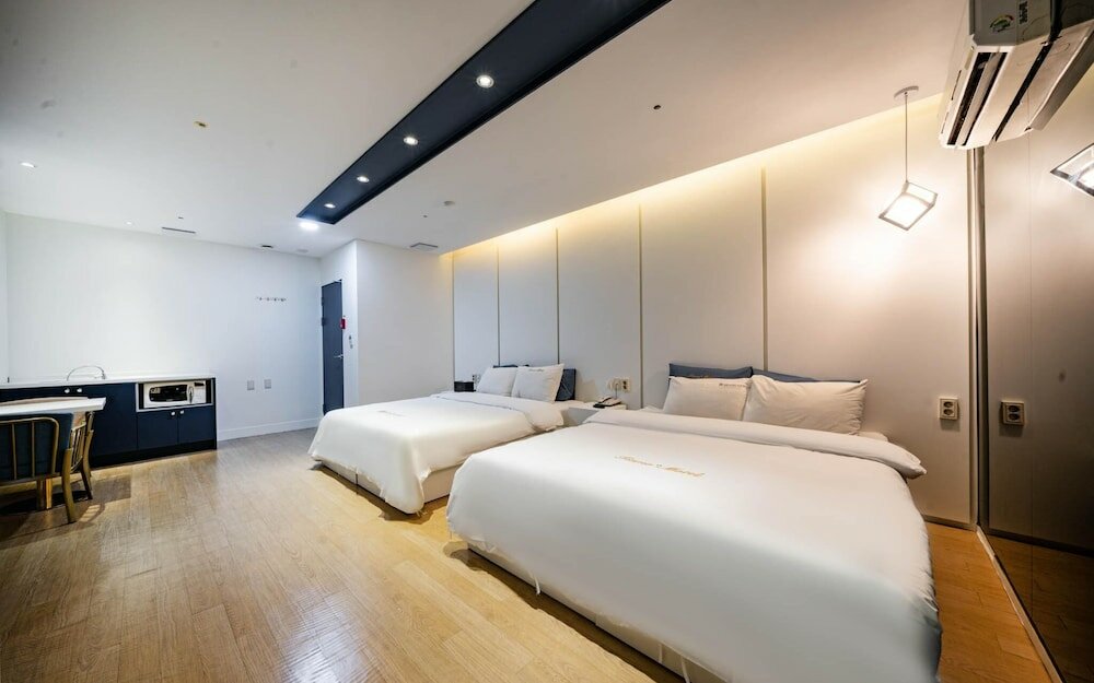 Фото Tiamo Hotel Yeosu