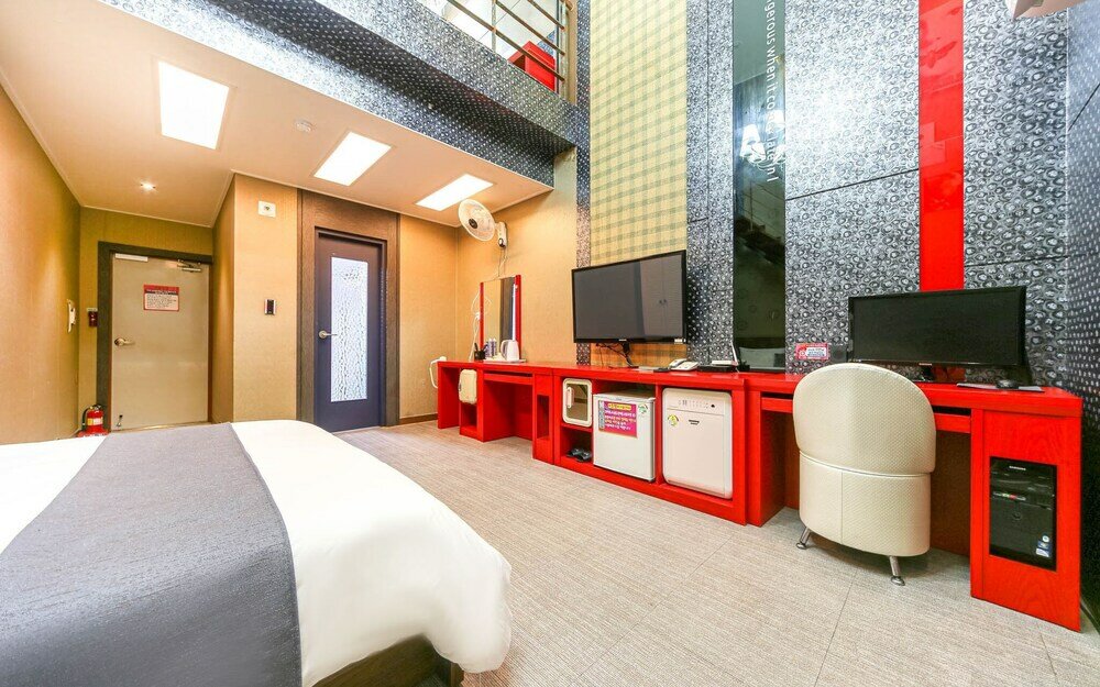 Фото Pohang Haedodong Olleh Motel