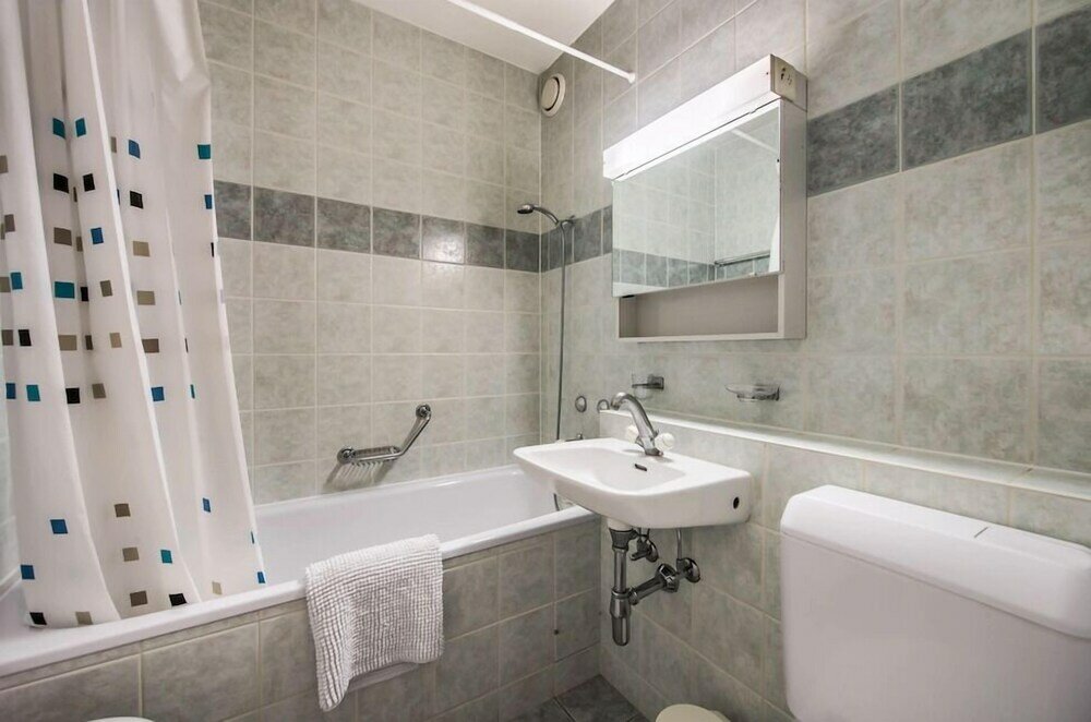 Фото Athénée 36 by Homenhancement