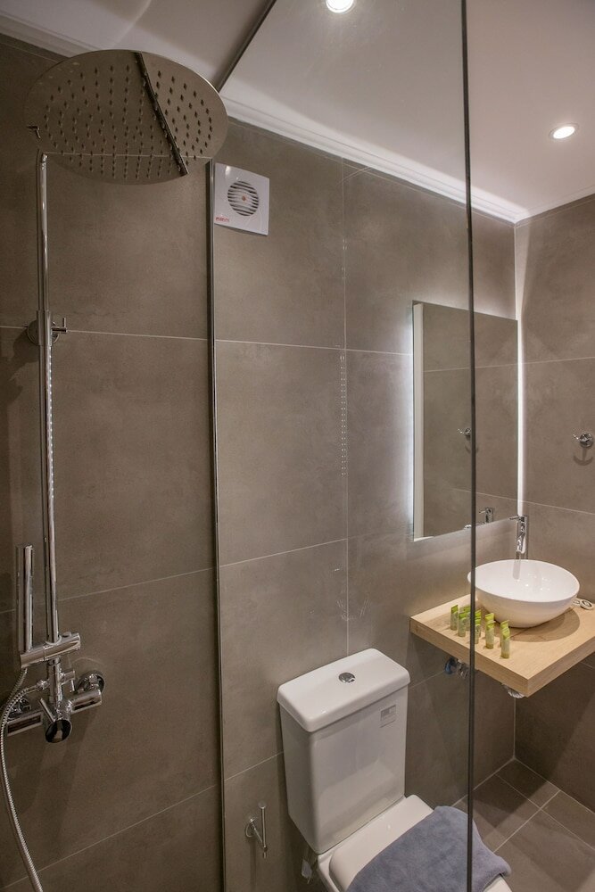 Фото Roomy & Comfortable Apt Near Acropolis by Ghh