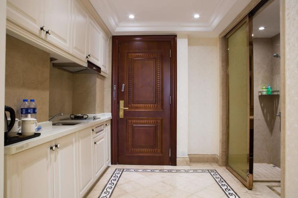 Фото Ruide Apartment Wanyi Plaza Branch