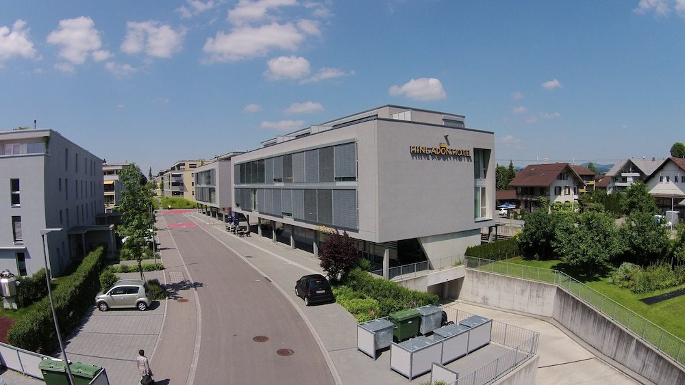 Фото Hine Adon Apart Hotel Bern-Airport