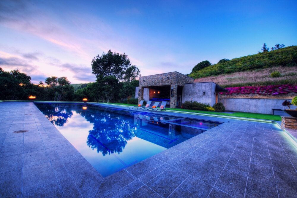 Фото Lx1a: Luxury Contemporary Villa in The Middle of Nature