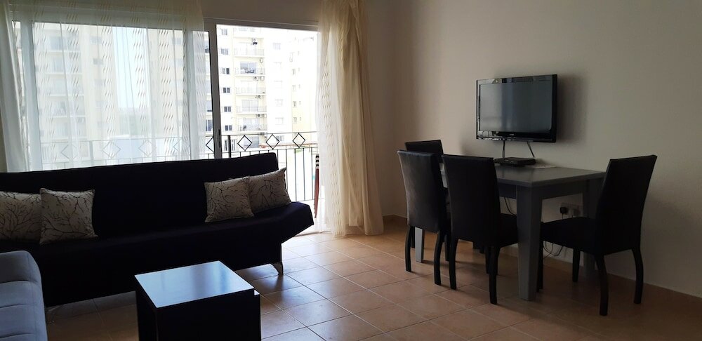 Фото Begonvilla Court Block 7 Apartment 12