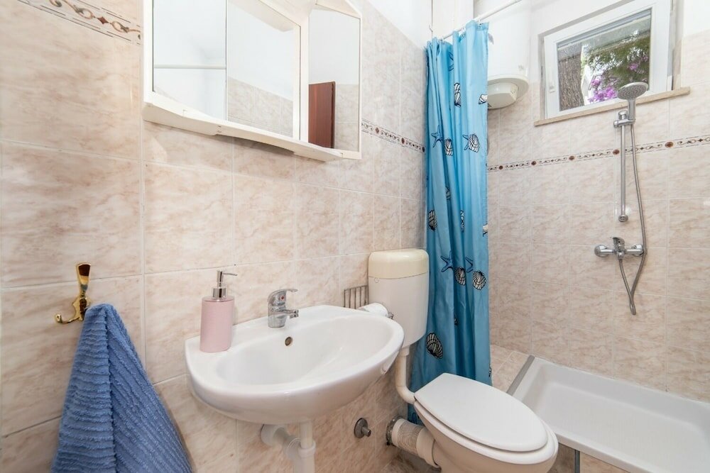 Фото More - 60m From the sea - A4 Dino