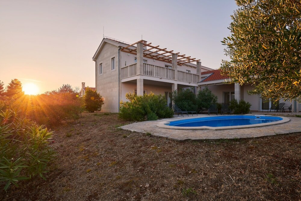 Фото Luxury Villas Stari Grad