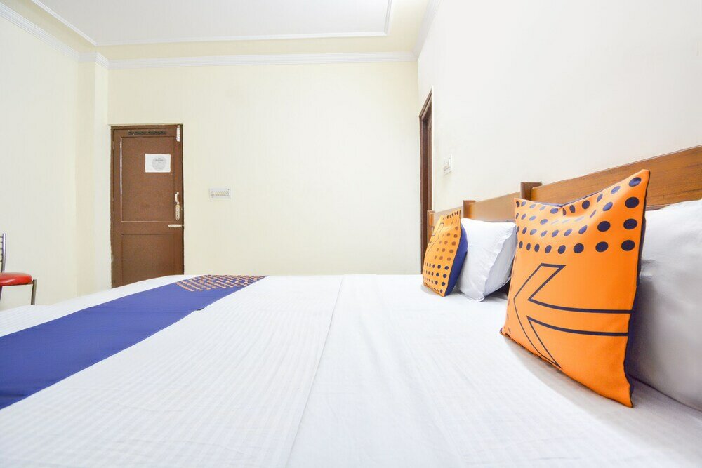 Фото Spot On 38670 Hotel Diamond