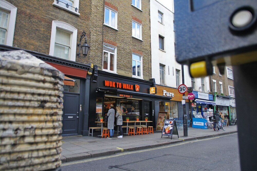 Фото The West End Penthouse - 4bdr Fitzrovia Penthouse with Spectacular Views