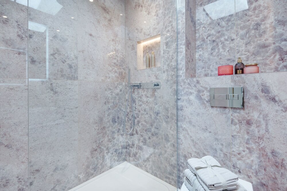 Фото Marble Arch Suite 9-hosted by Sweetstay