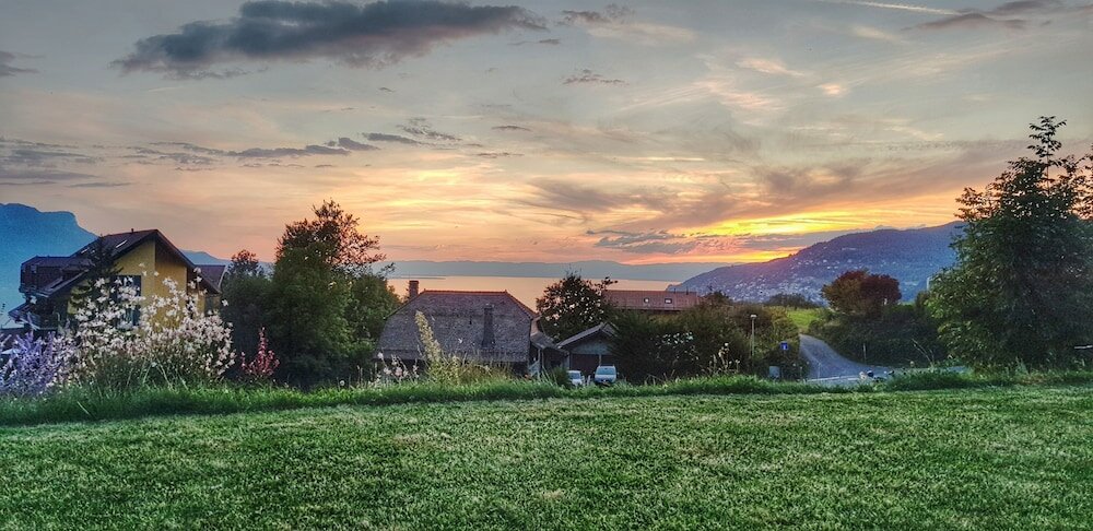 Фото Montreux holiday home