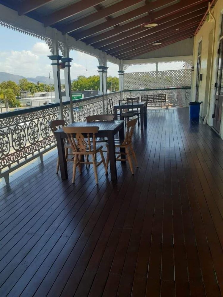 Фото Sovereign House